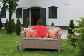 Диван пластиковый Корфу (Corfu love seat) капучино - песок в Воткинске - votkinsk.ok-mebel.com | фото 3